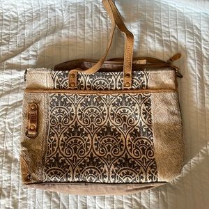 Myra tote bag